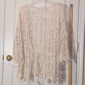Plus Cato 26/26 cream lace duster/vest/sweater